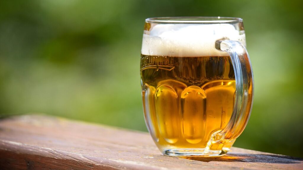 술을 먹다（お酒を飲む）