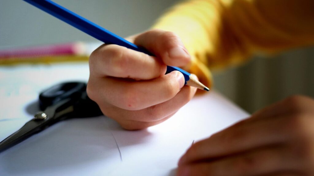 書く（Write）쓰다